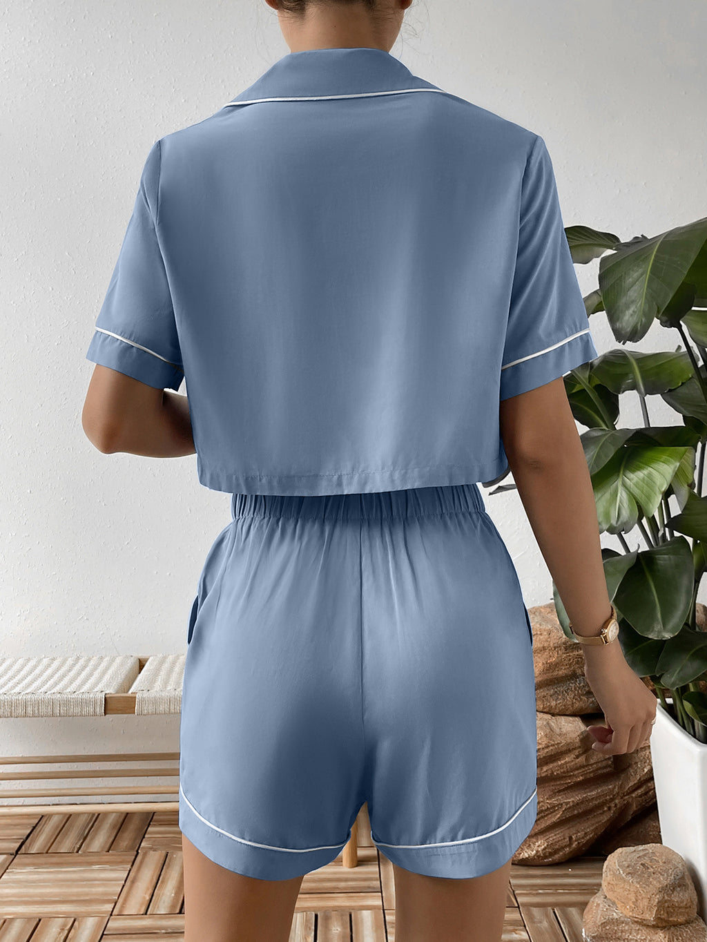 Ivy Lane Contrast Lapel Collar Cropped Shirt Shorts Lounge Set Side Profile - Poppy & Pearl Edit