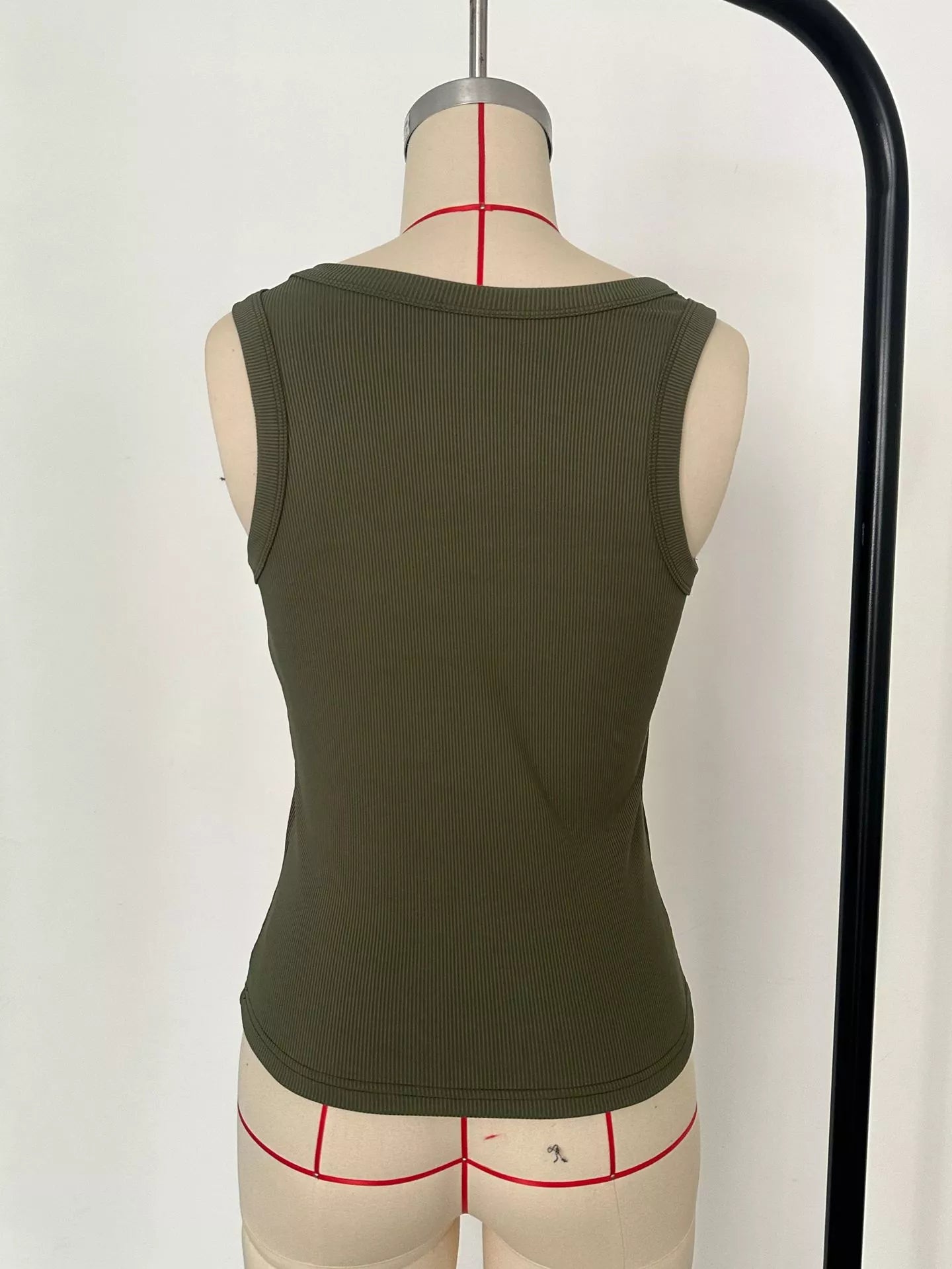 Ribbed Knit Slim Fit Tank 008 - Poppy & Pearl Edit